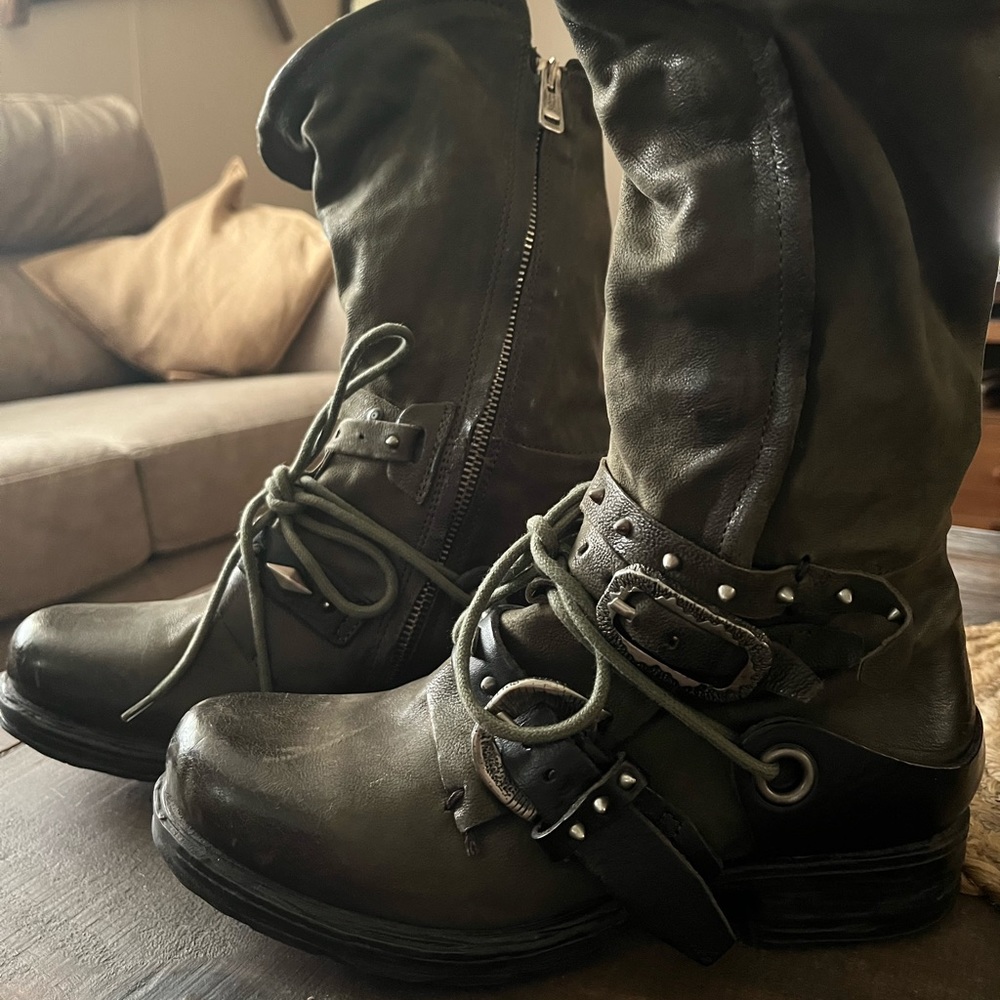 AS98 Soter Jungle Green size 37💚Excellent condition, like new! Beautiful boots!